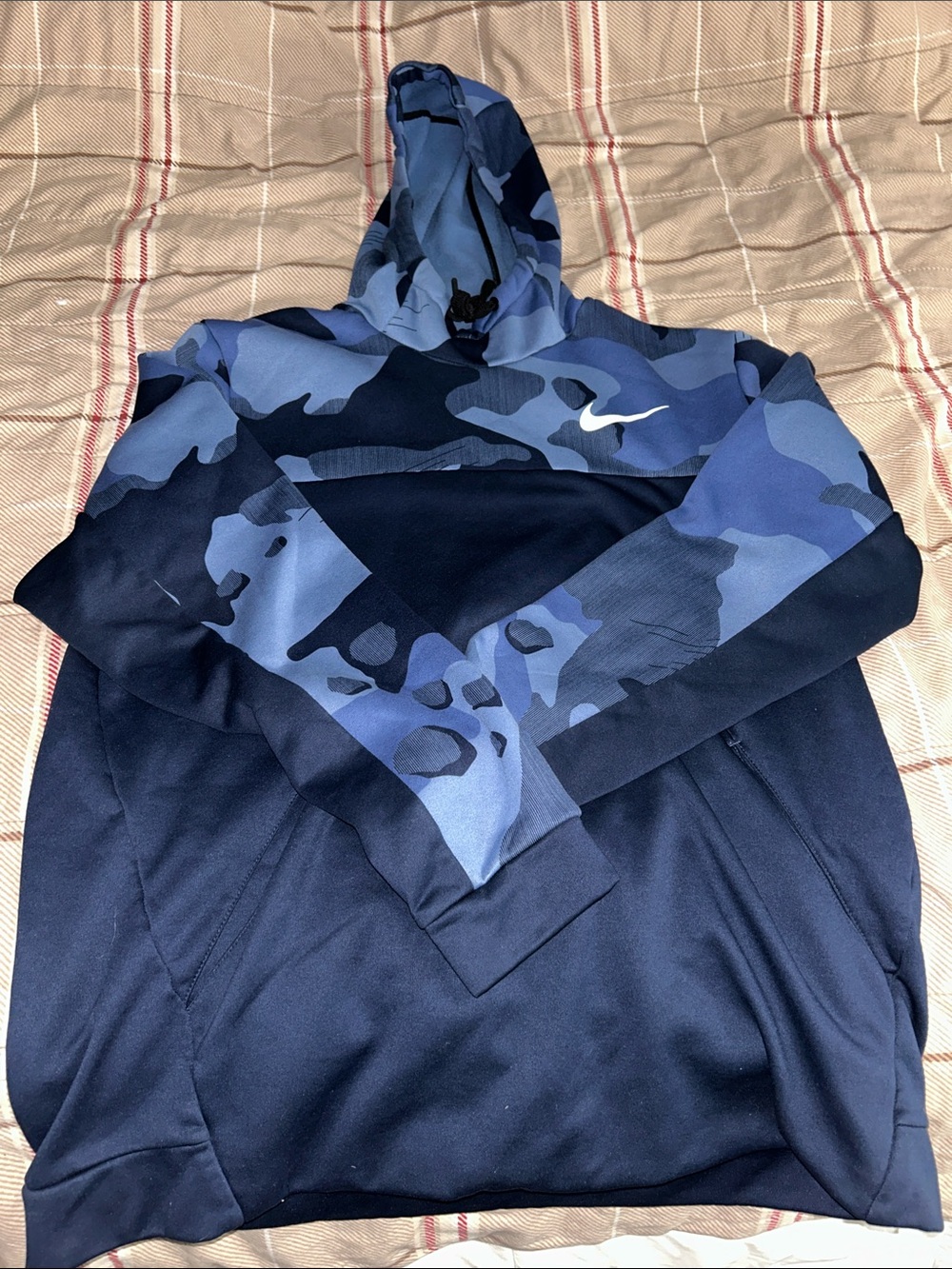 Nike Men’s Blue Camo Performance Hoodie